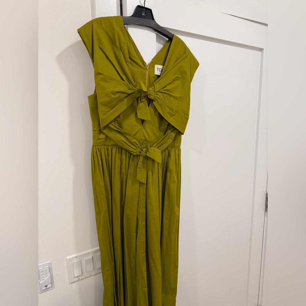 Tove Elegant Olive Green Dress - Picture 4 of 10